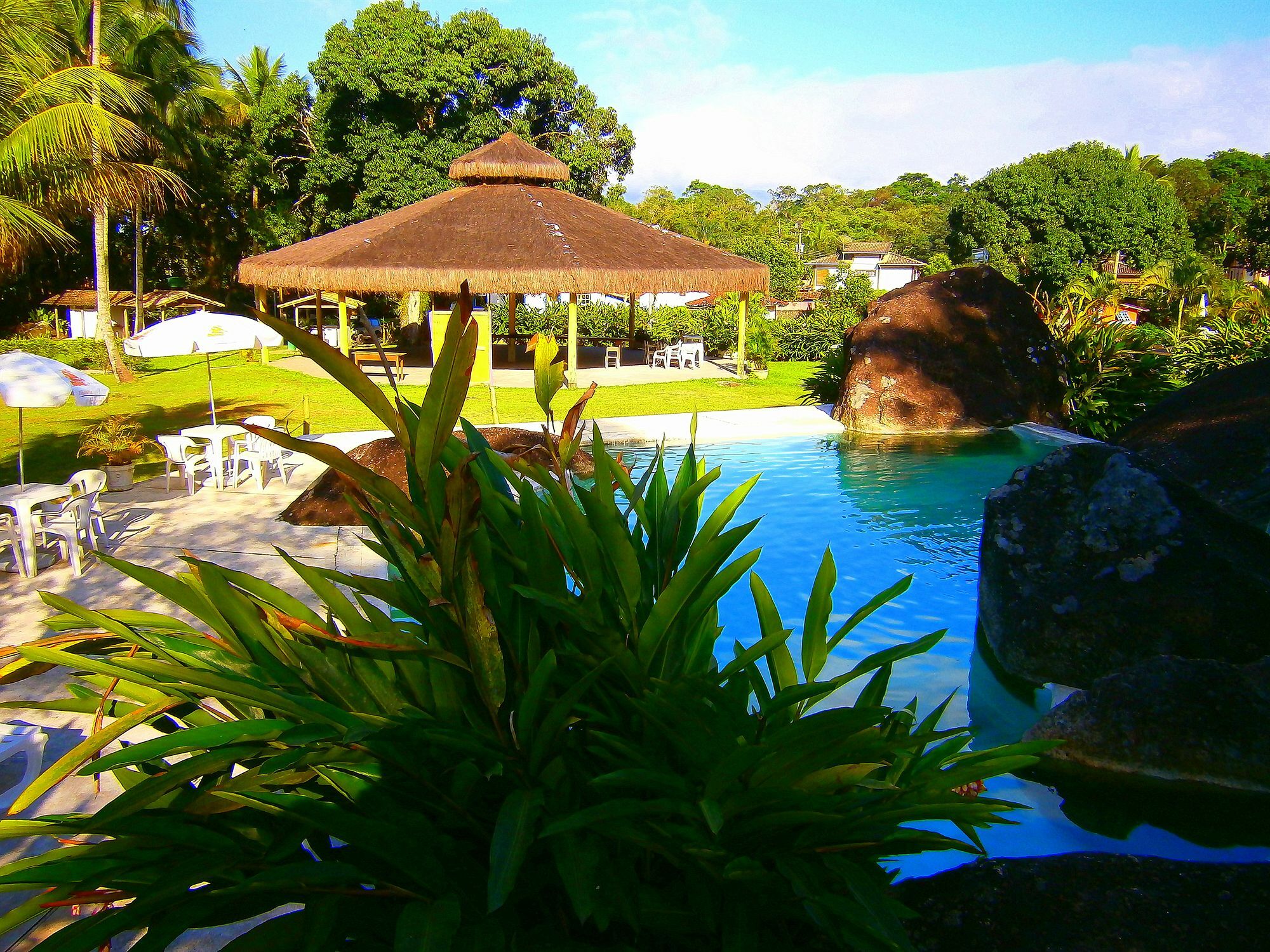 Velinn Pousada Bromelias Ilhabela Exterior photo